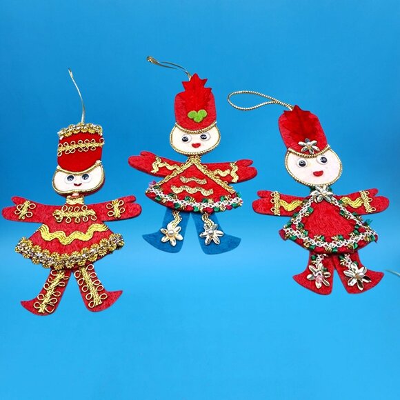 Vintage Red Felt Toy Soldier Ornaments w/ Googly Eyes & Gold Trim 1960s v3 - Picture 7 of 11